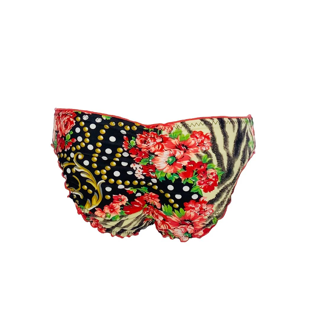 LA VIDA ES UN CARNAVAL - Full Ruched Back Bottom - Image 2