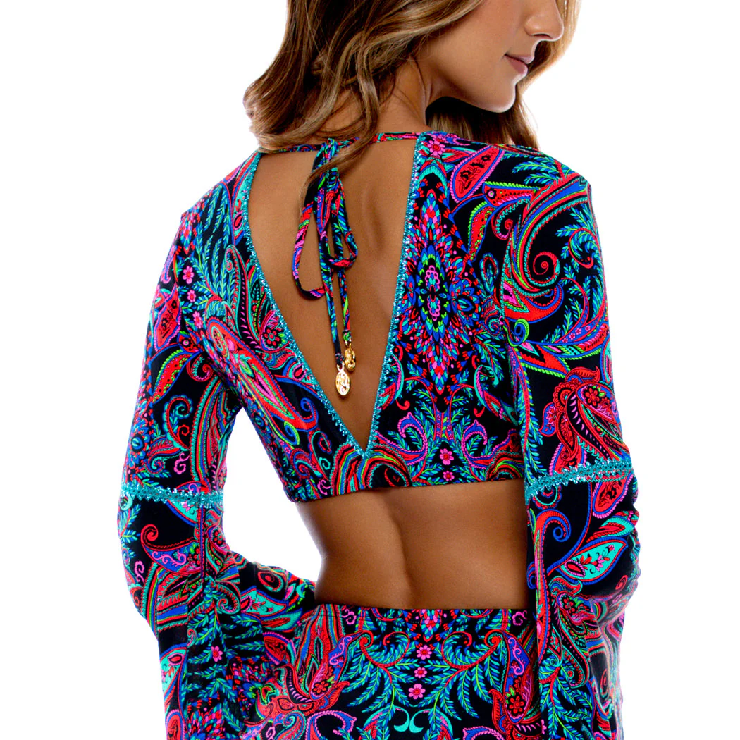 QUE LINDA - Bell Sleeve Crop Top - Image 2