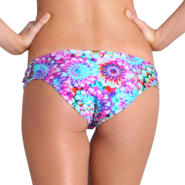 SOL BRILLANTE - Crochet Flower Side Moderate Bottom - Image 2